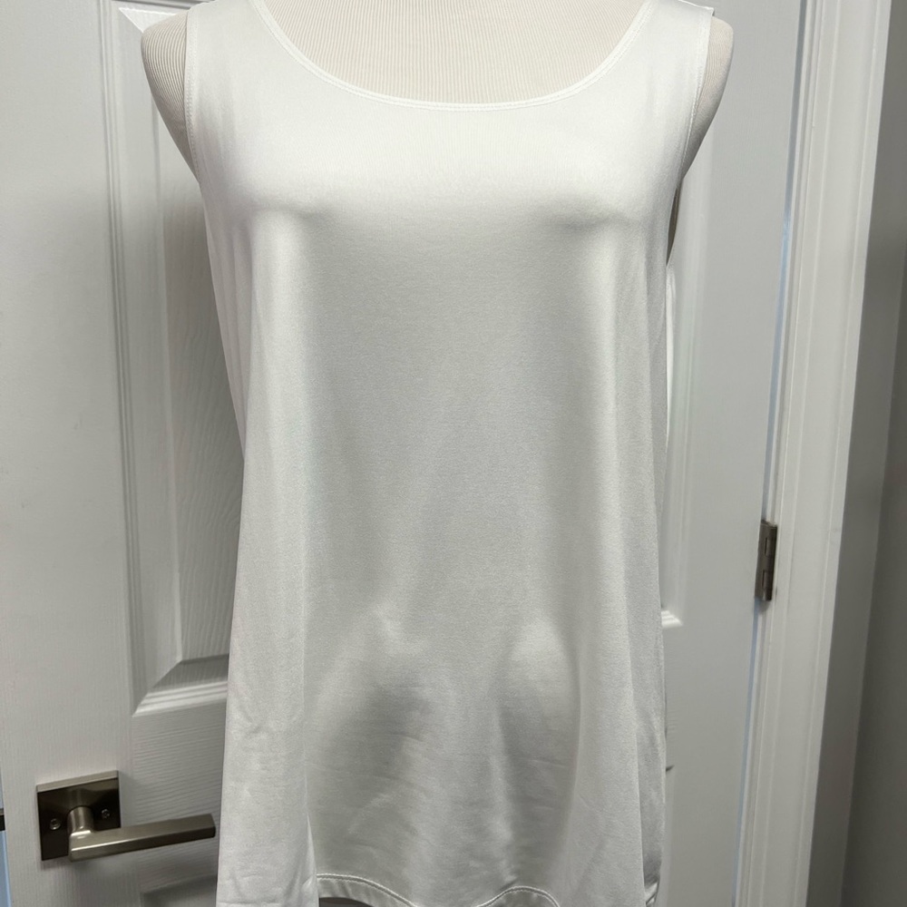 Chico’s solid white tank top 14 2 Microfiber like new